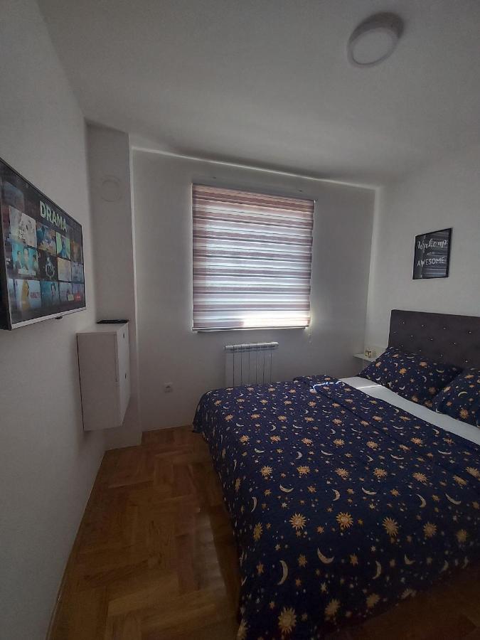 Apartman Victoria Lukavica Buitenkant foto